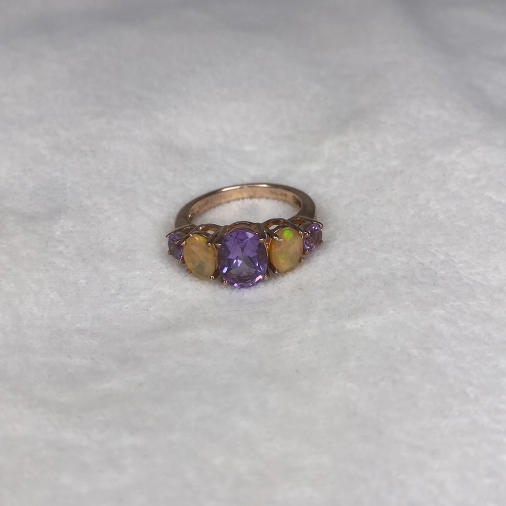925 Sterling silver ring with Yellow and Purple Stones